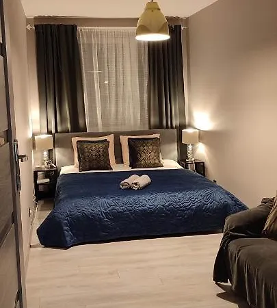 Centrum Warszawy - Center The Places, Metro Centrum & Swietokrzyska, Partial View Of The Palace Of Culture *